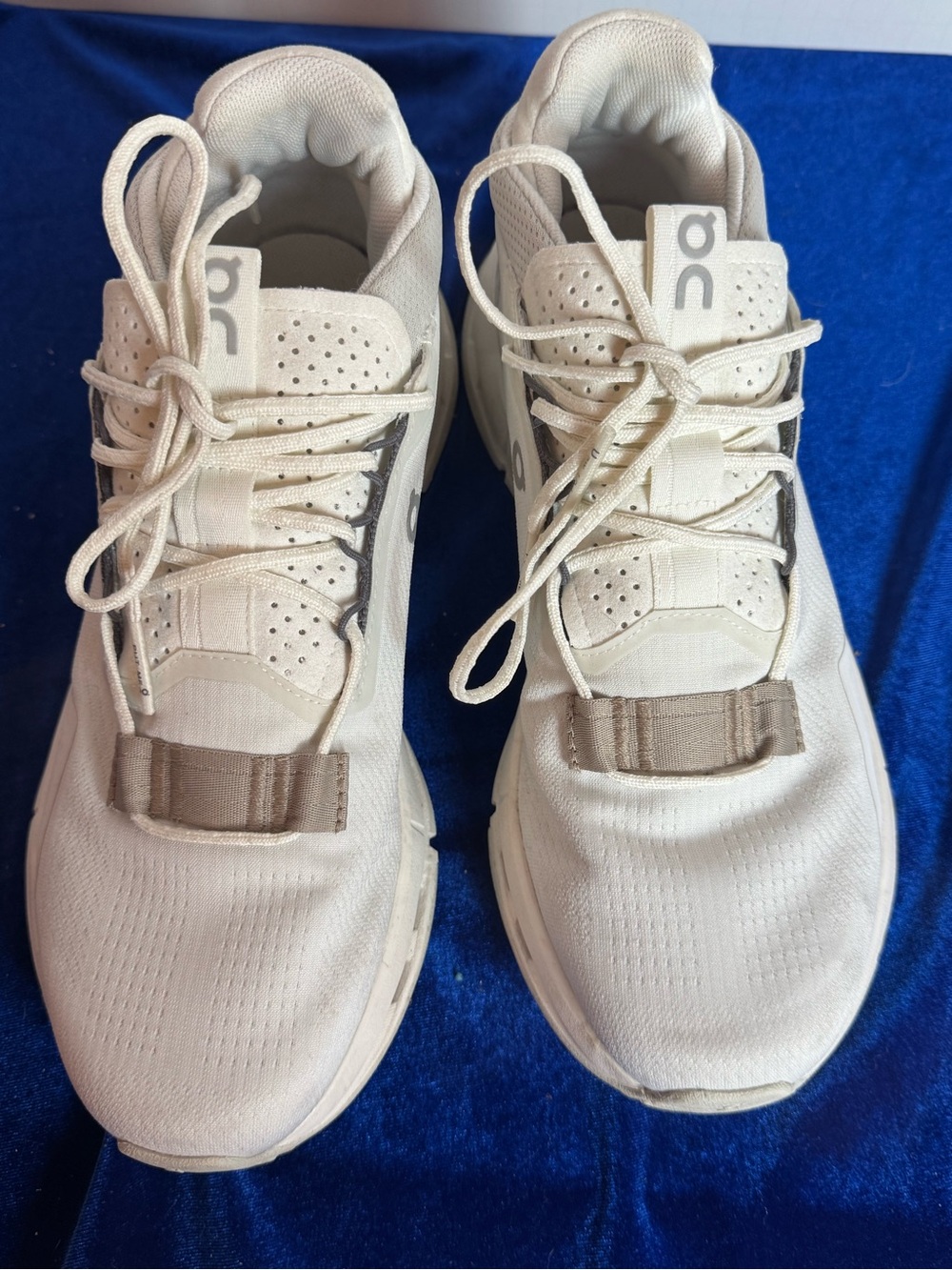 On Running Cloud Nova 2 Lightweight Sneakers - Off-White